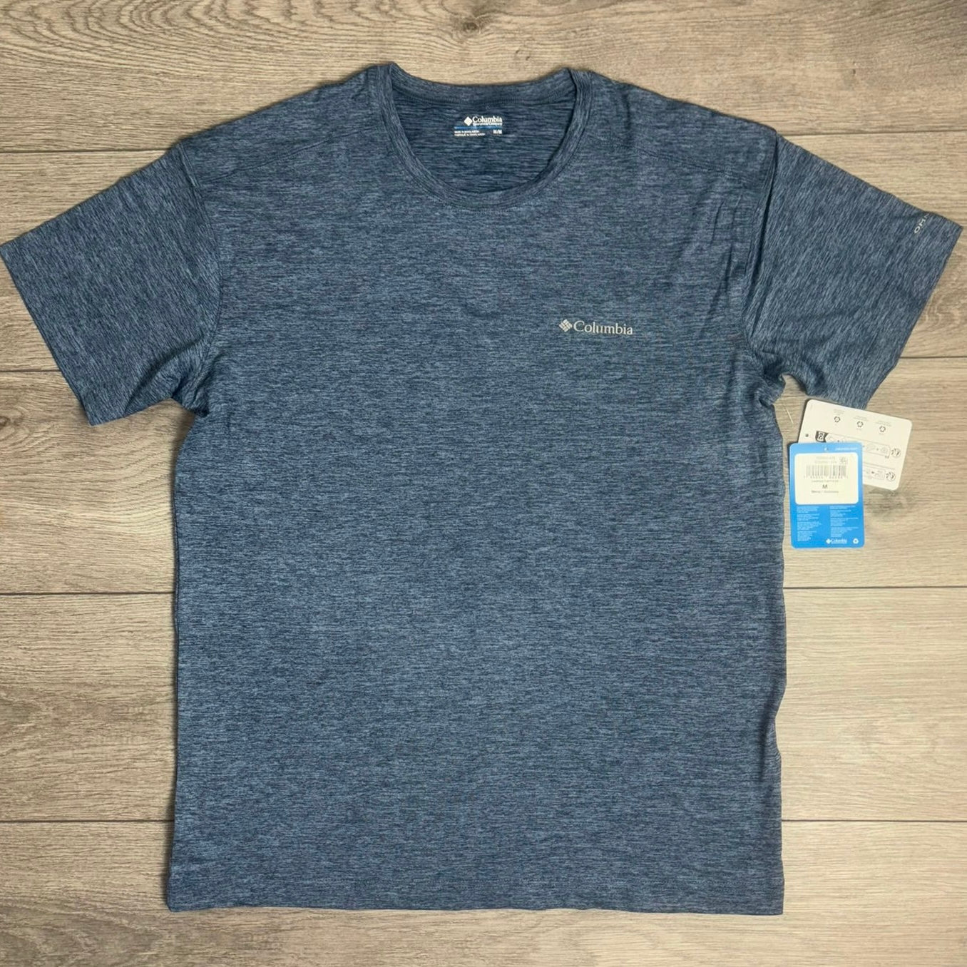 Columbia Blue T-Shirt / Navy Utility Shorts