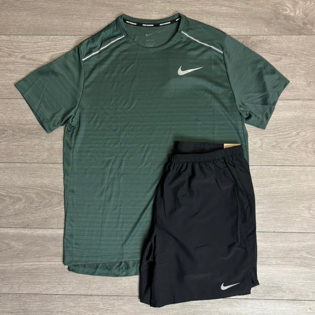 Nike Miler 1.0 T-Shirt Ash Green / Challenger Shorts Black Set