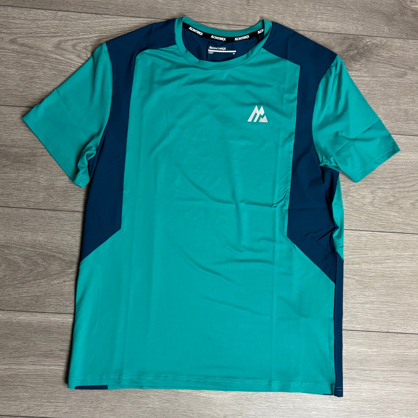 Montirex Breeze Windbreaker Aruba/Midnight Blue / Vista T-Shirt / Fly Short Midnight Blue 3 Piece Set