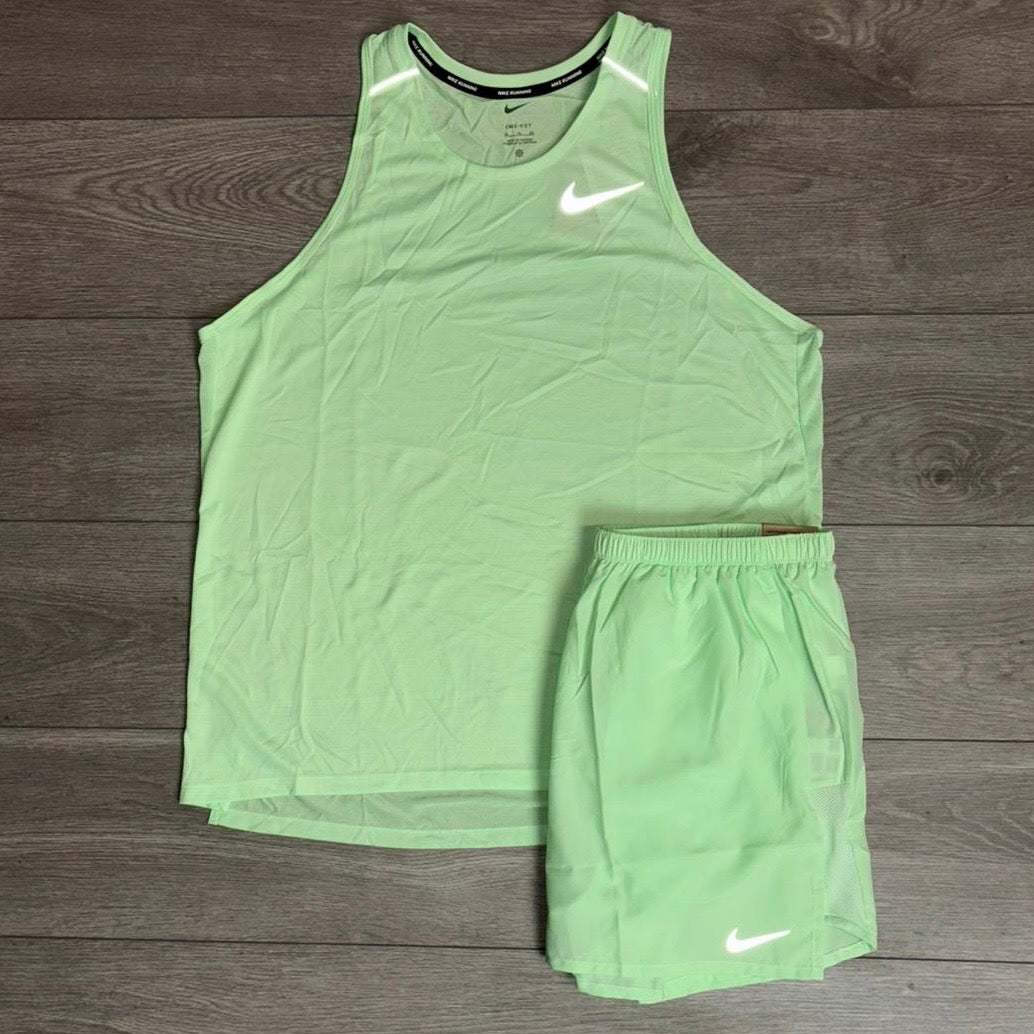 Nike Miler 1.0 Vest / Challenger Short Set Vapour Green