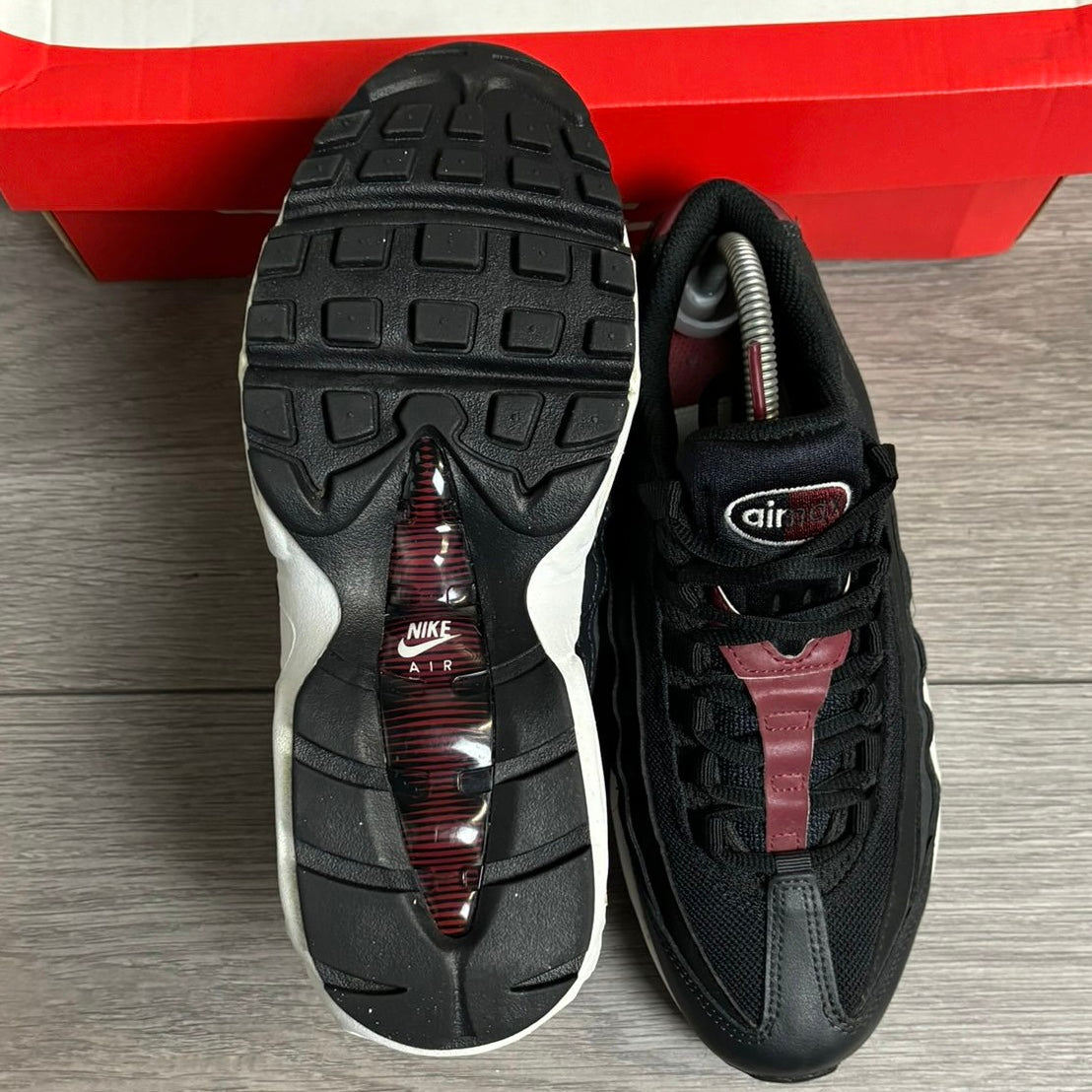 Pre-Loved Nike Air Max 95 Anthracite Team Red