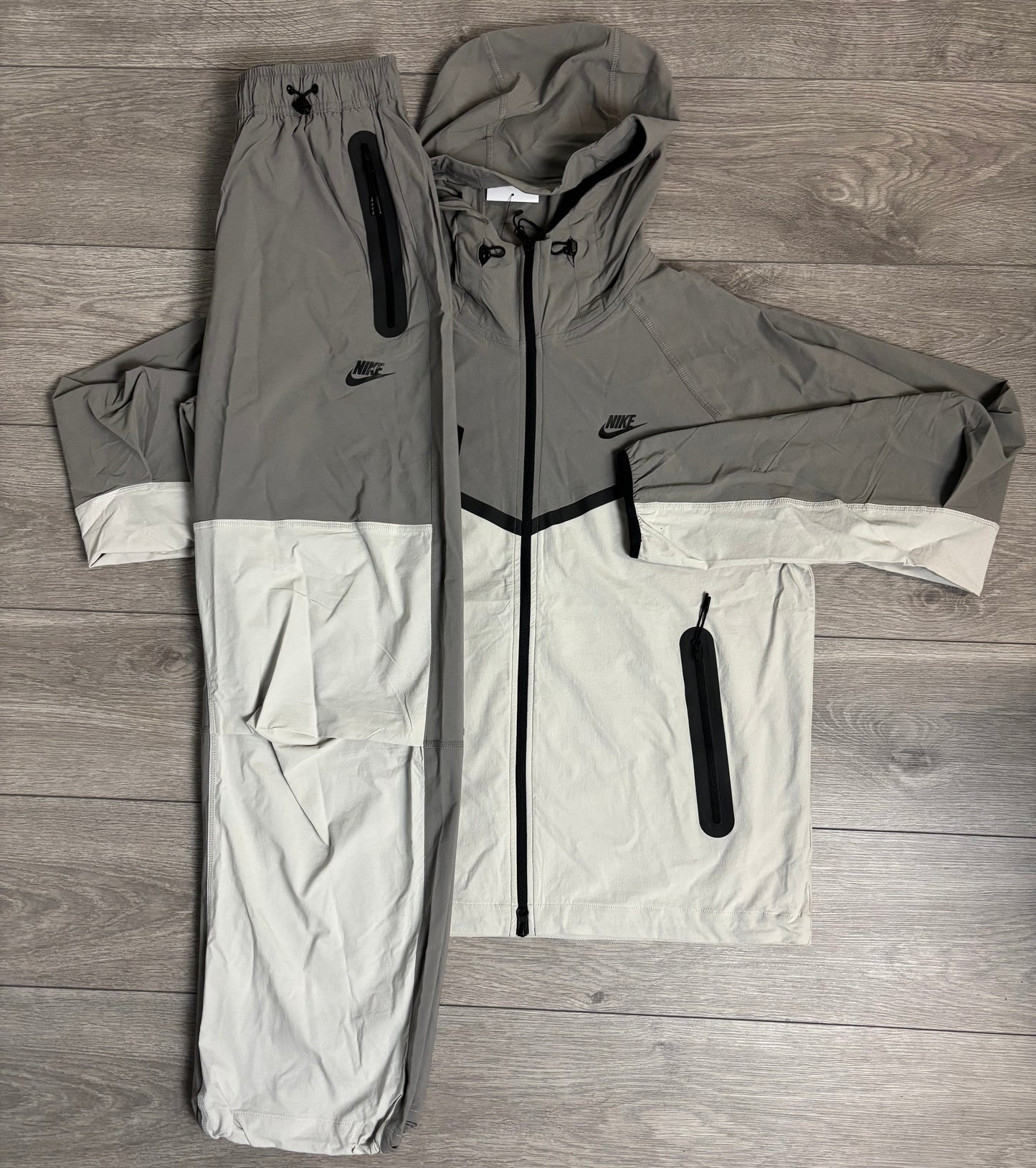 Nike Tech Oversized Light Iron Ore/Flat Pewter/ Black