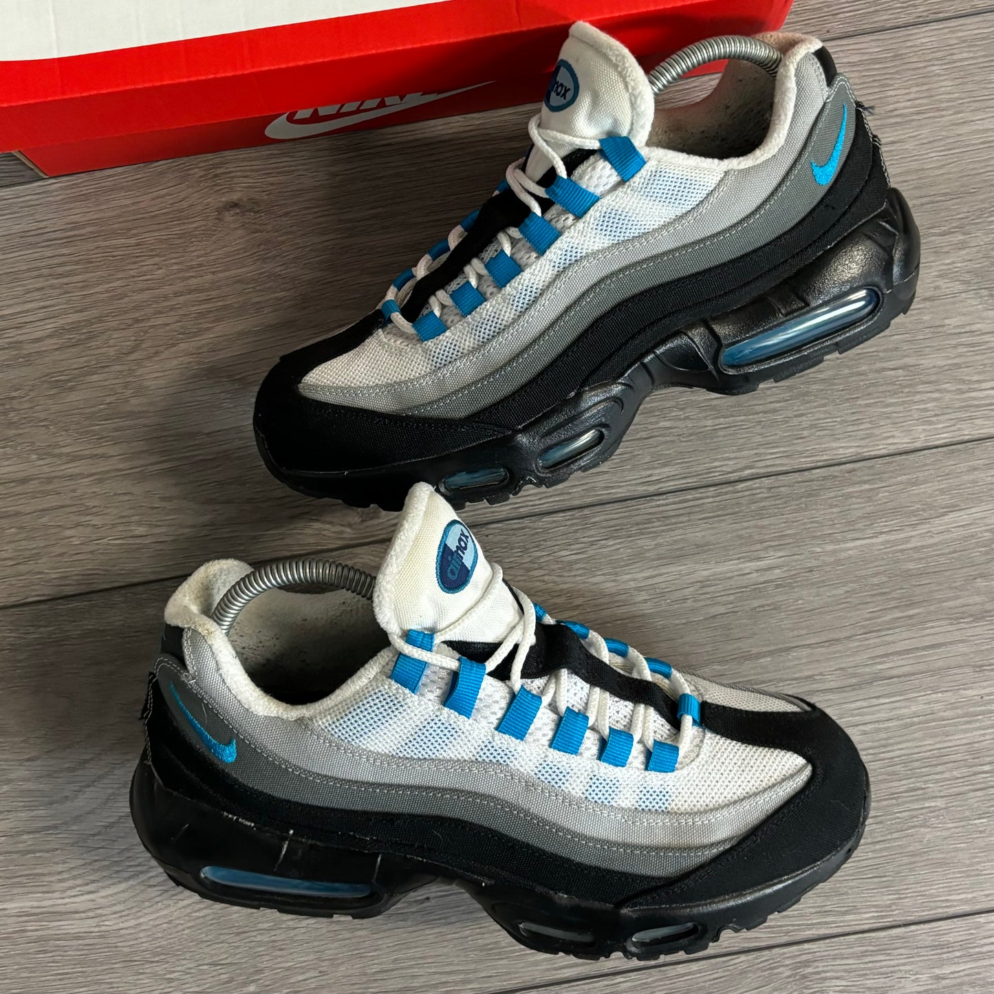 Pre-Loved Nike Air Max 95 ID - Black/Blue/White