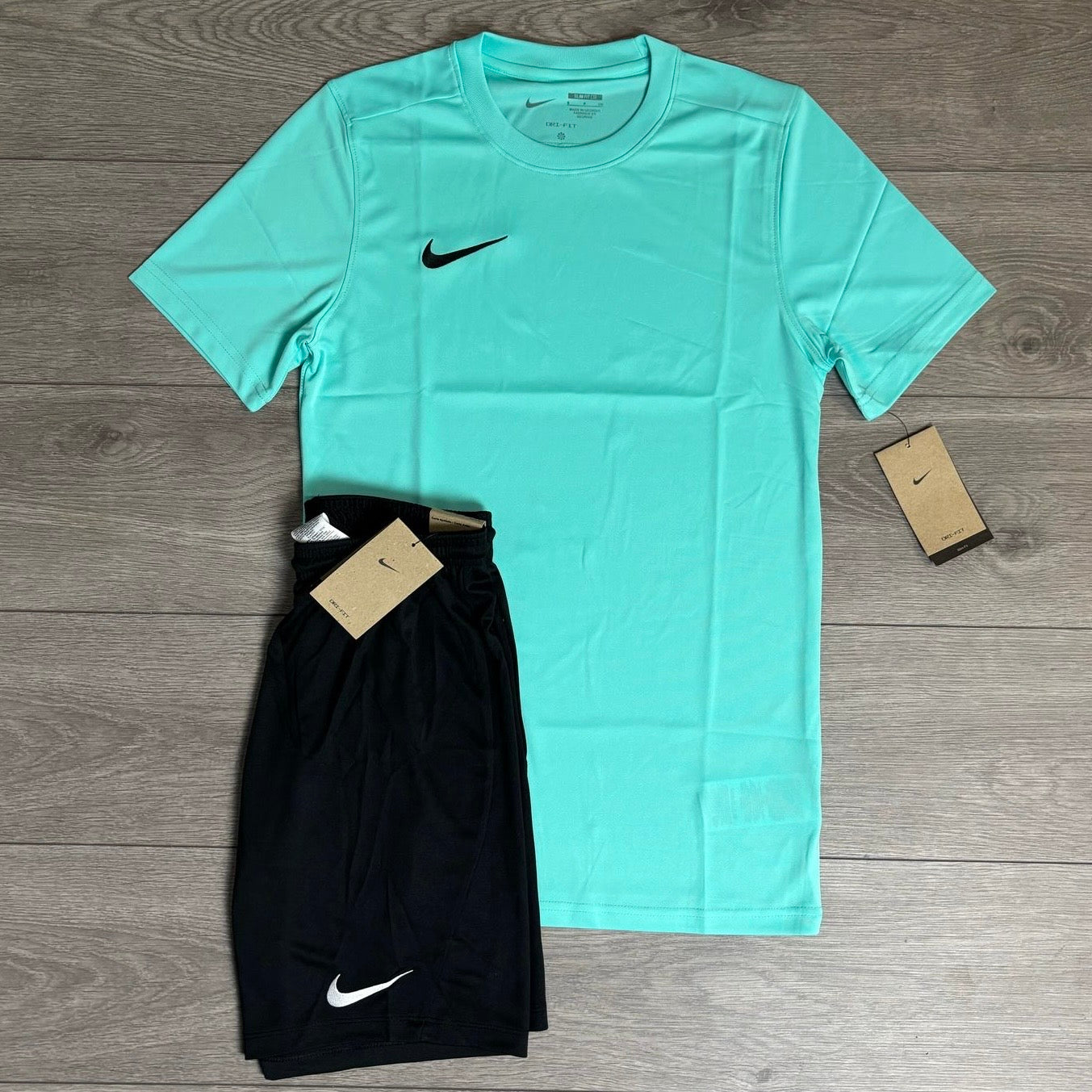 Nike Dri-FIT Black Short / Turquoise T-Shirt Set