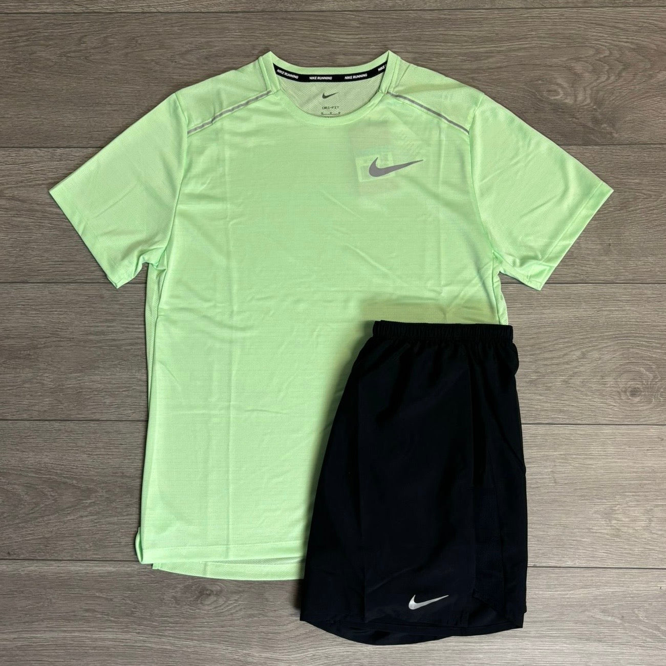 Nike Vapour Green Miler 1.0 T-Shirt / Challenger Black Short Set