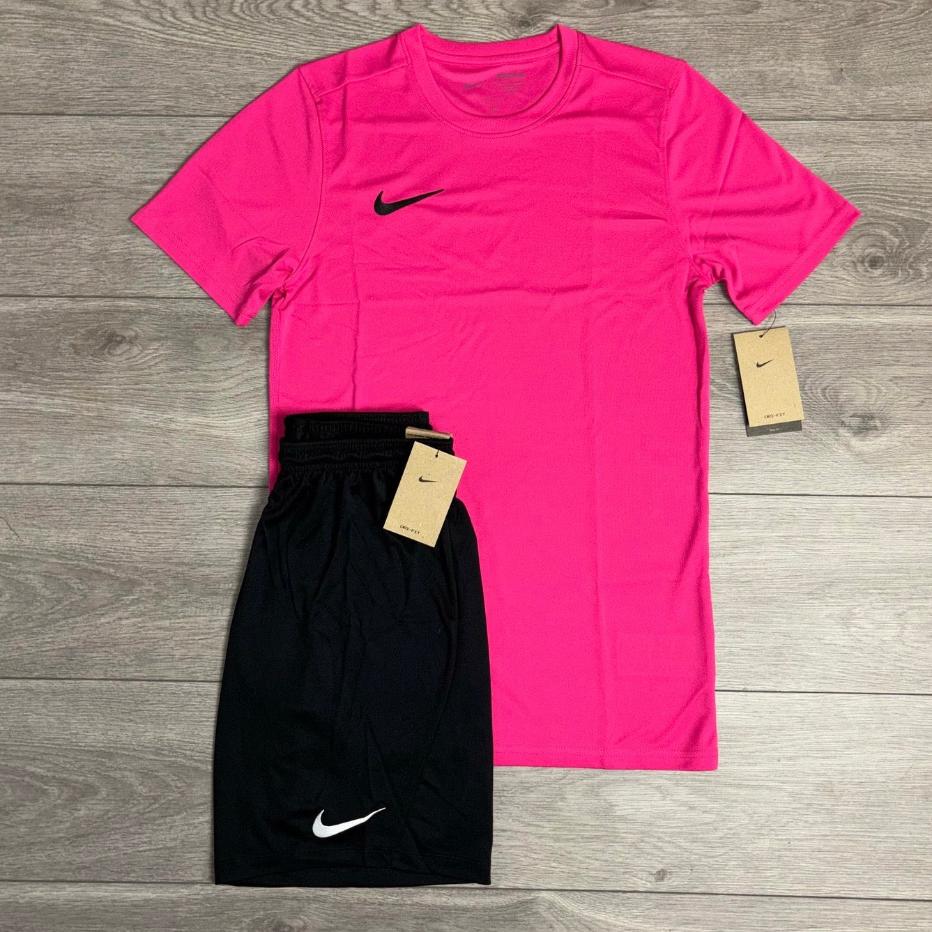 Nike Dri-FIT Black Short / Pink T-Shirt Set