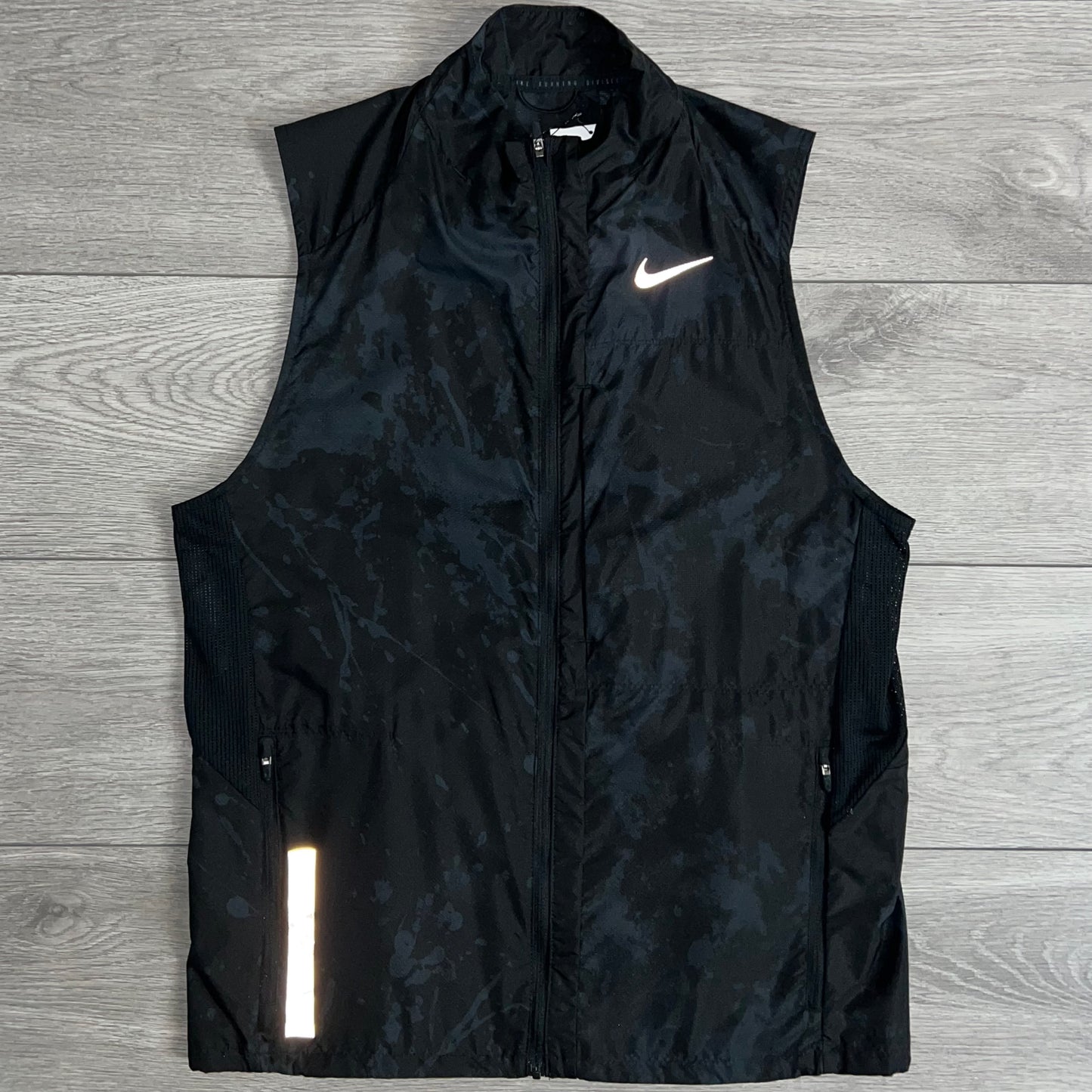 Nike Run-Division Black Camo Repel Run Gilet