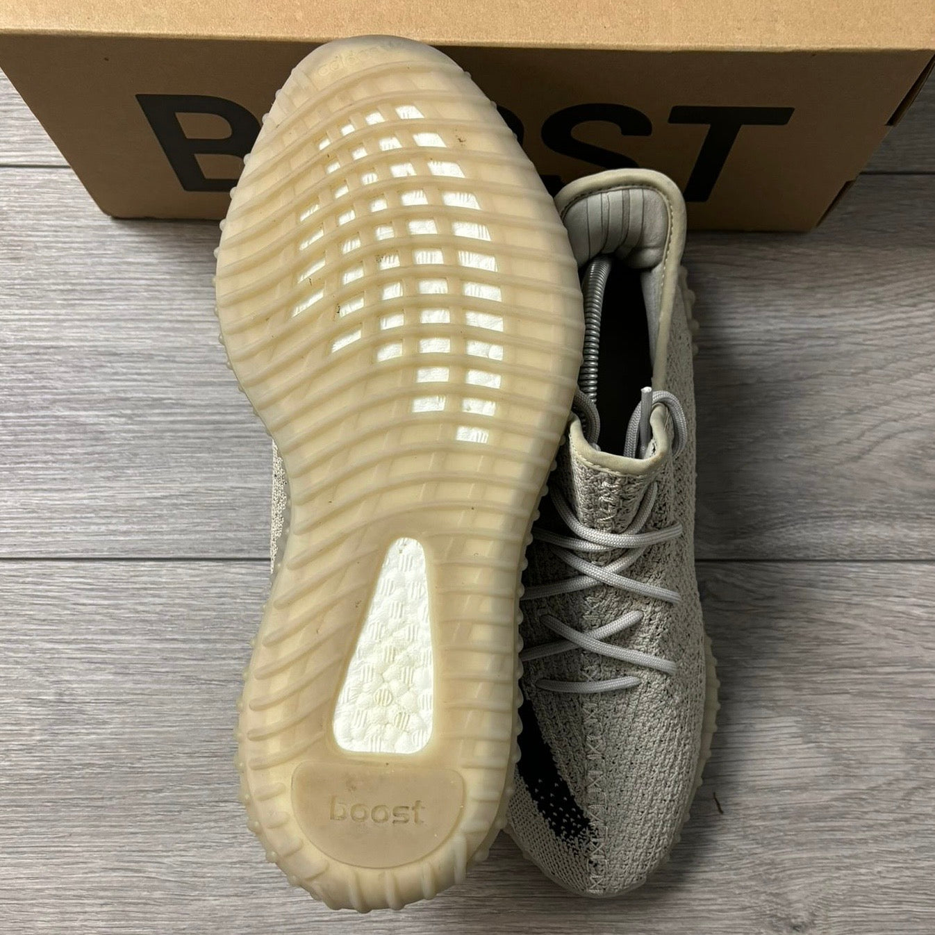 Pre-Loved Yeezy Boost 350 V2 Beige