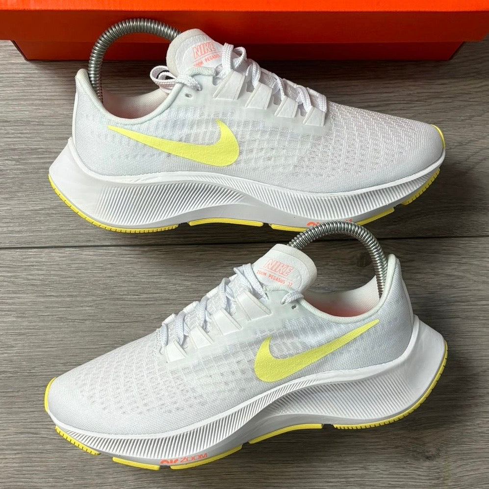 Nike Women’s Pegasus Zoom 37 White/Yellow