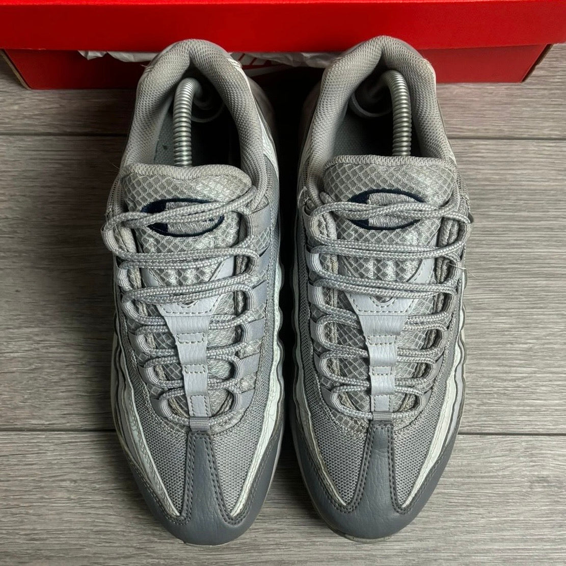 Pre-Loved Nike Air Max 95 Wolf Grey Midnight Navy