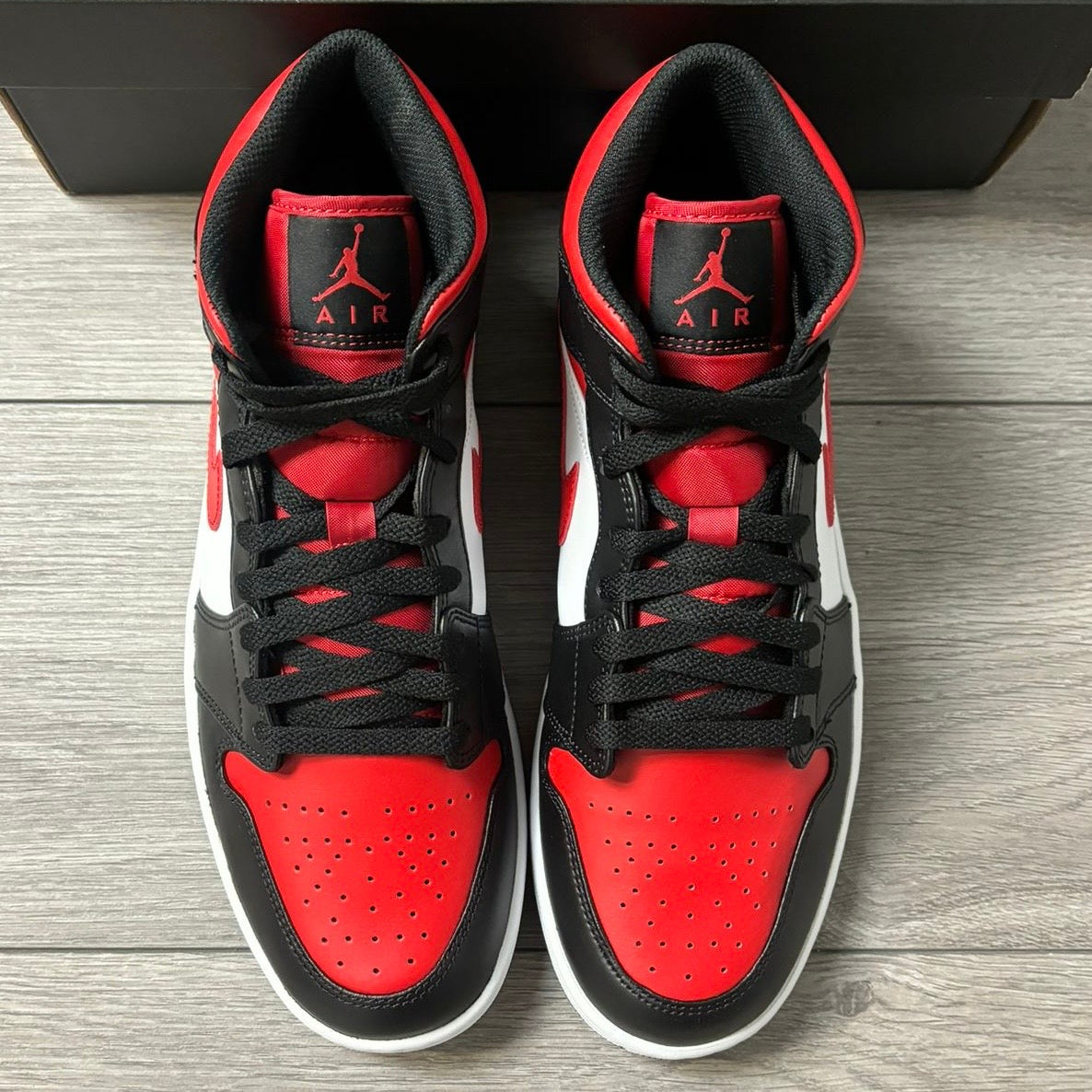 Nike Air Jordan 1 Bred Toe