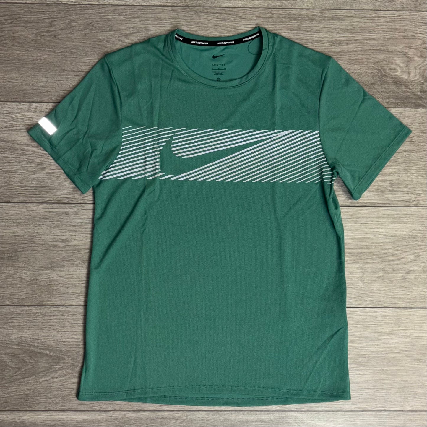 Nike Flash Miler Cyan Green T-Shirt / Challenger Short Set
