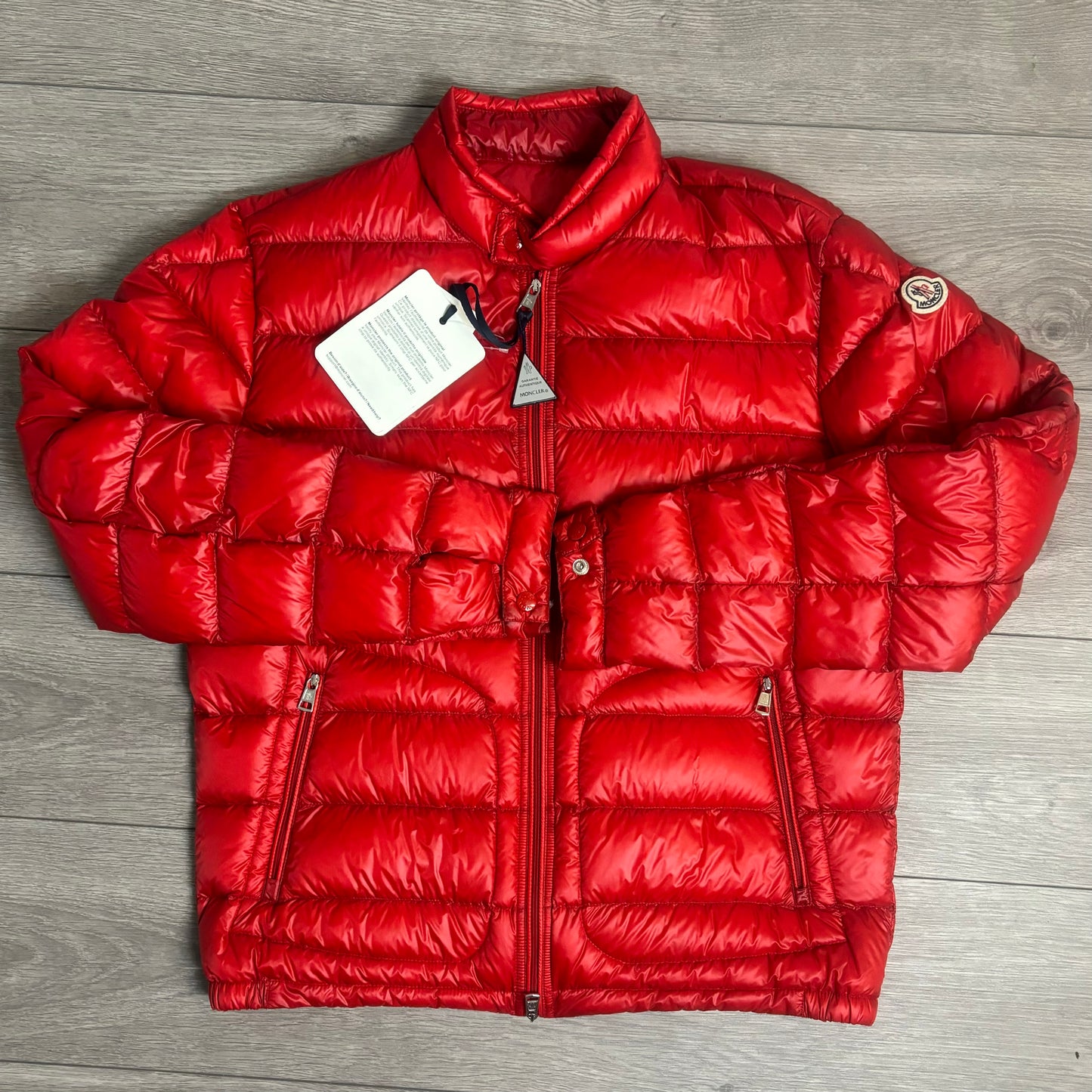 Pre-Loved Moncler Acorus Lightweight Down Jacket Red