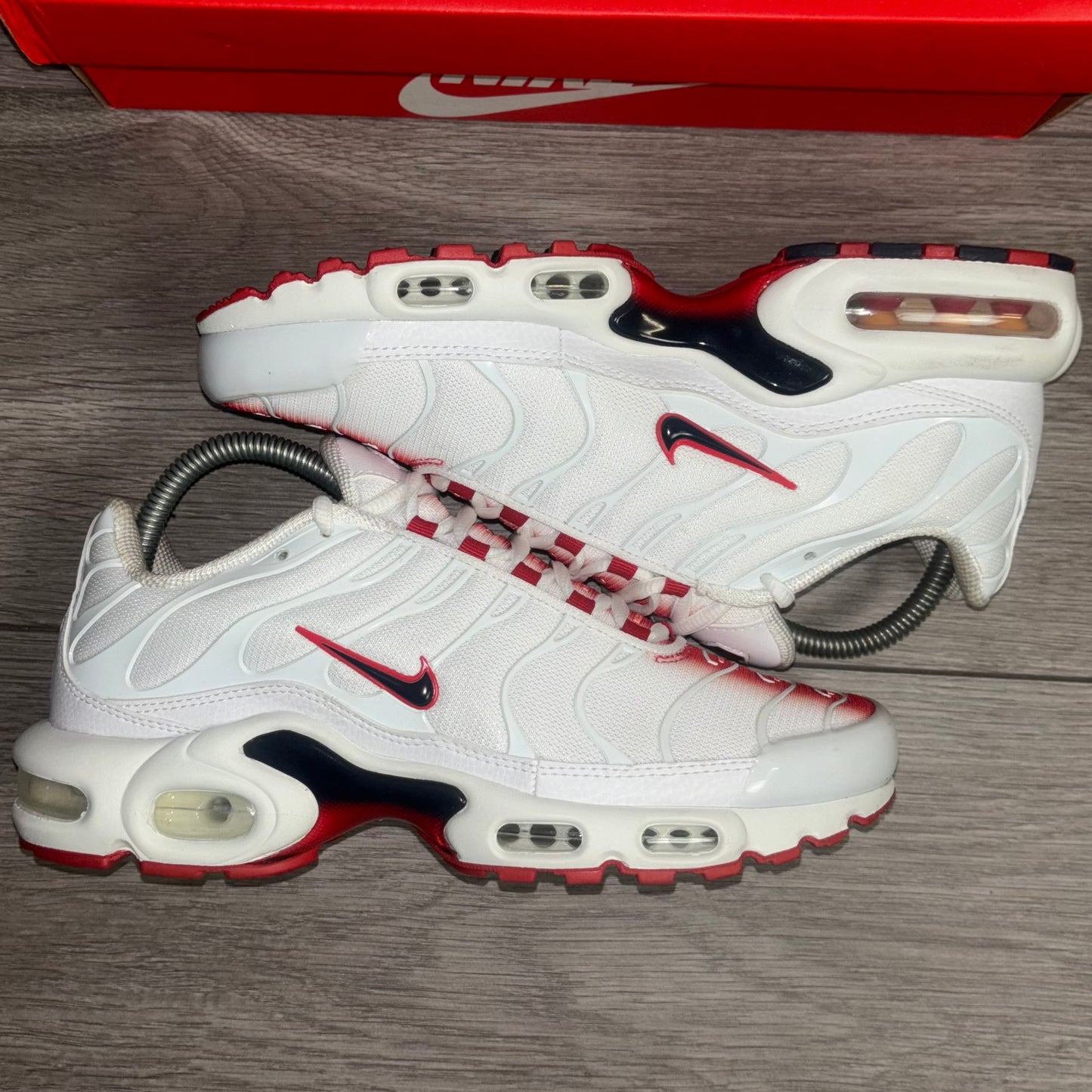 Pre Loved Nike Air Max TN White/University Red