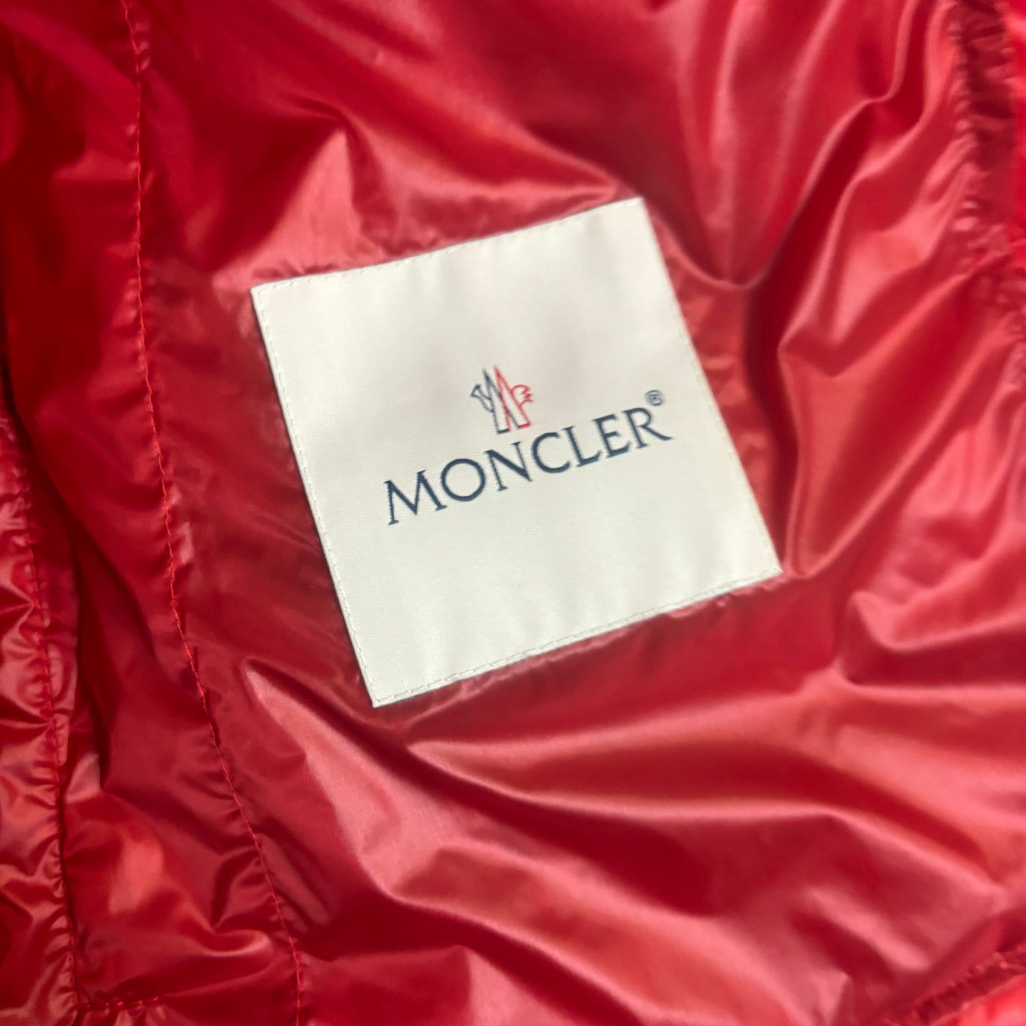 Pre-Loved Moncler Acorus Lightweight Down Jacket Red