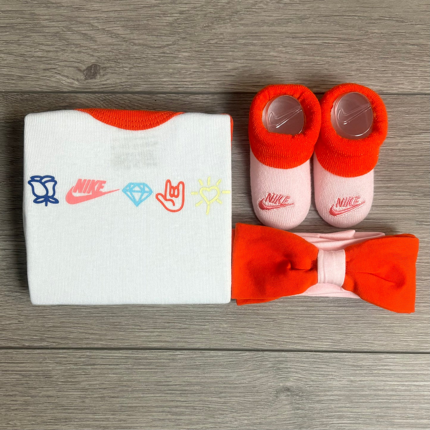 Infants Nike 3 Piece Set