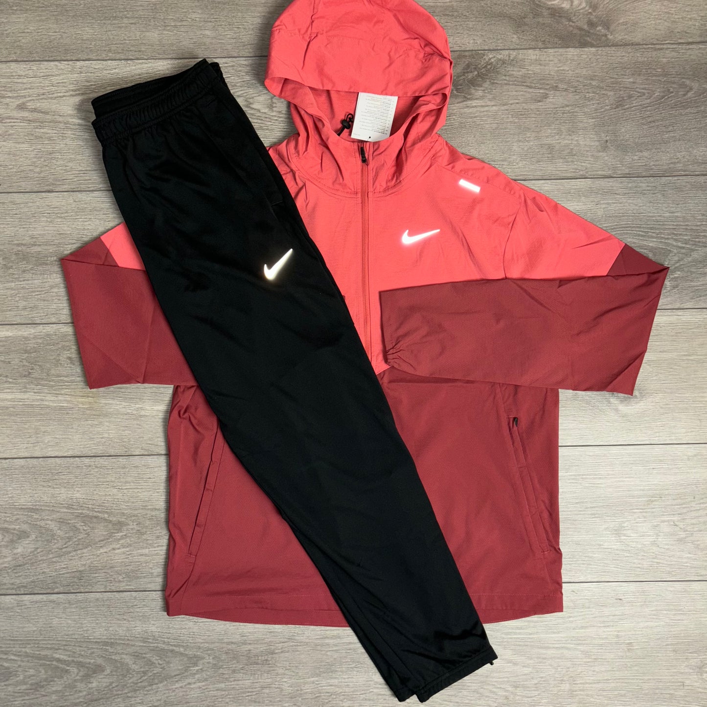 Nike Repel Adobe Windbreaker / Black Running Pant Set