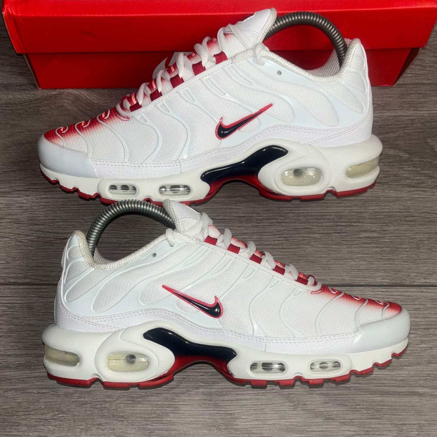 Pre Loved Nike Air Max TN White/University Red