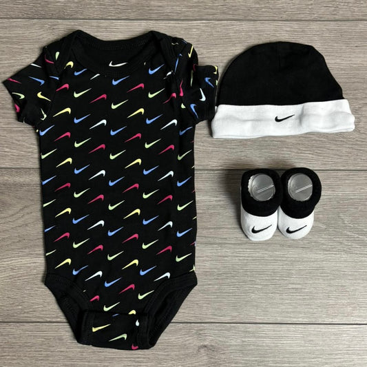 Infants Nike Unisex Multi Swoosh 3 Piece Set