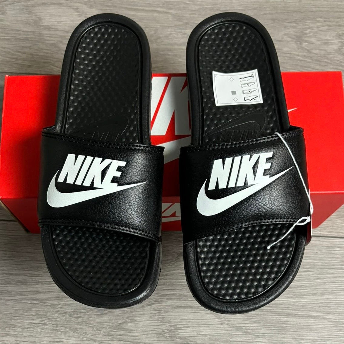 Nike Benassi Sliders Black/White